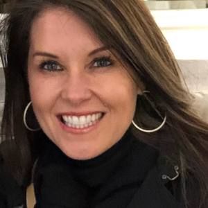 Meet your Posher, Lia